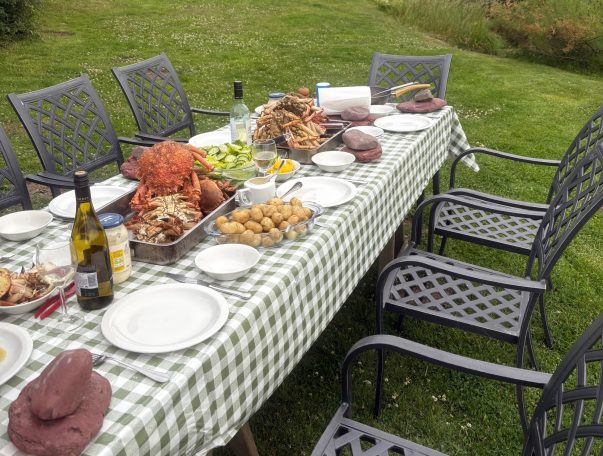 Local crab dinner alfresco